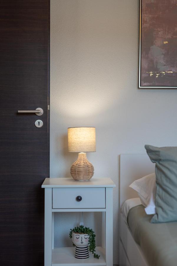 Beach Apartman Marela Slatine Exterior photo