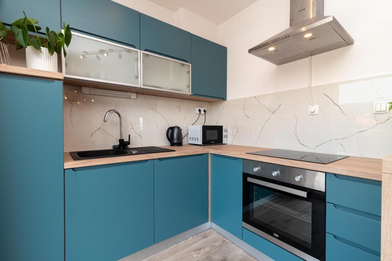 Beach Apartman Marela Slatine Exterior photo