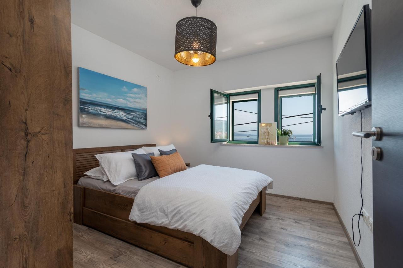Beach Apartman Marela Slatine Exterior photo