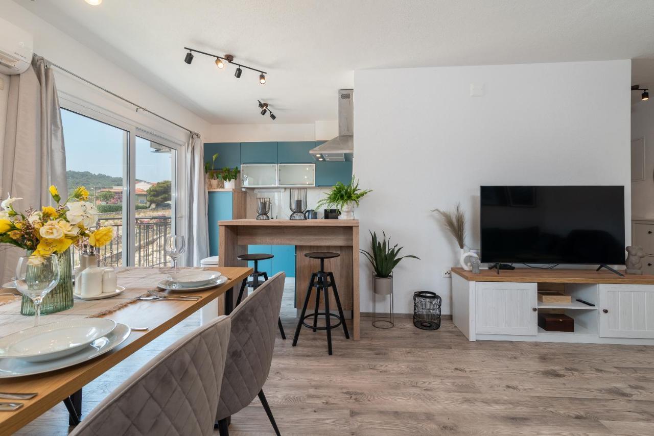 Beach Apartman Marela Slatine Exterior photo